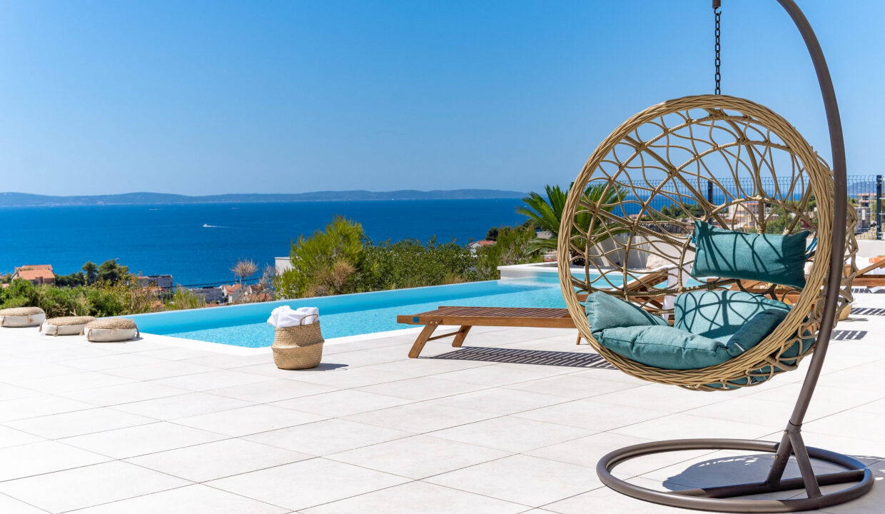 Ausgezeichnete neue Villa in Split