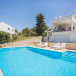Haus mit Meerblick in der Nähe von Sibenik