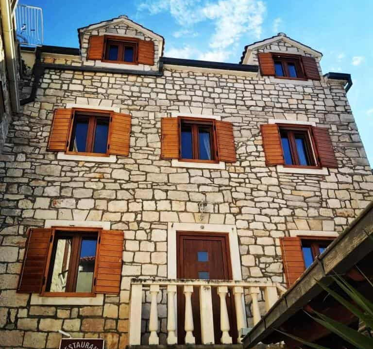 Steinhaus in Supetar Zentrum, Insel Brac
